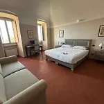 Palazzo Contelori Inn *